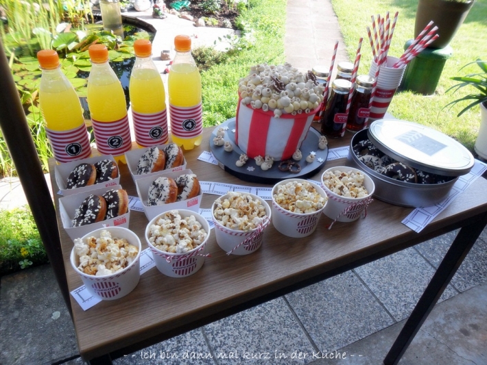 Aufkleber Movie Night