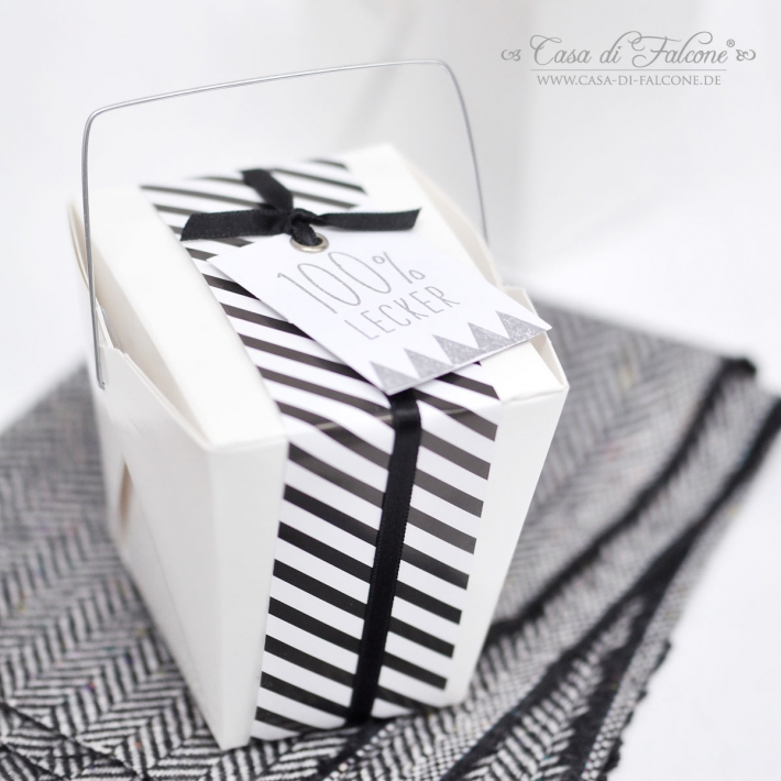 Geschenkpapier Stripes schwarz