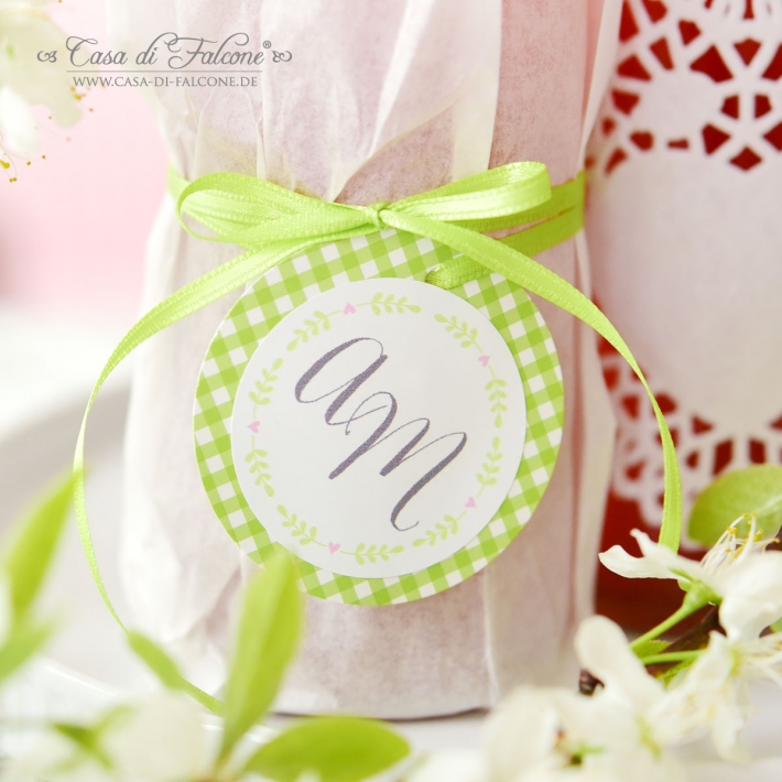 Personalisierte Aufkleber Hochzeit mit Initialen, Ranke rund