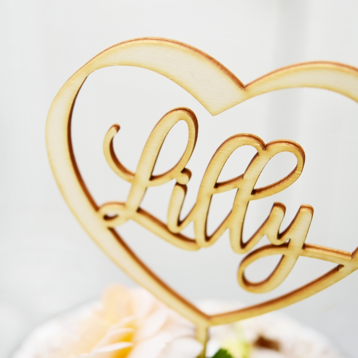 Personalisierter Caketopper mit Namen, Herz