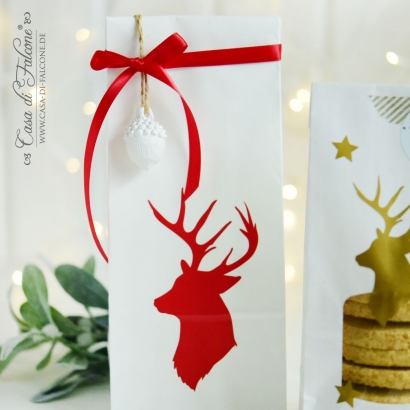 Weihnachtssticker Hirsch und Stern konturengeschnitten