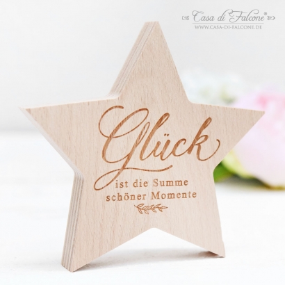 Personalisierter Holzstern, graviert mit Wunschtext