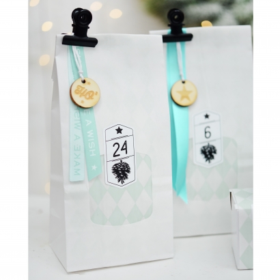 Adventskalender Aufkleber Tannenzapfen retro